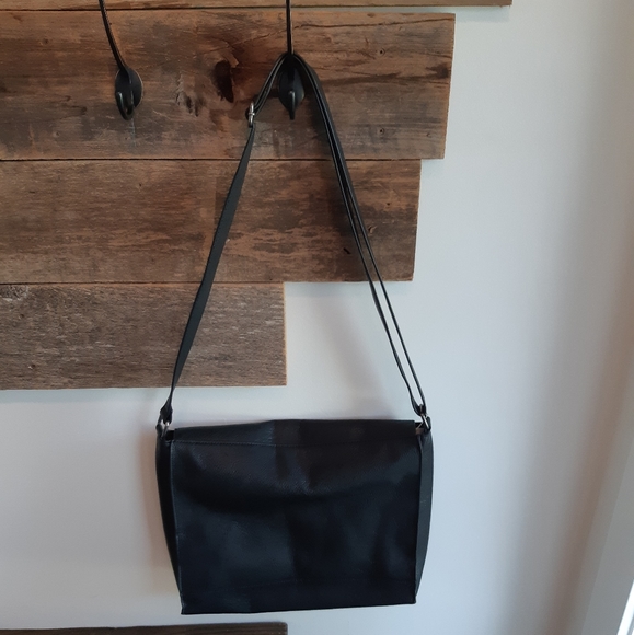 Zara Bags Zara Man Black Crossbody Bag Poshmark